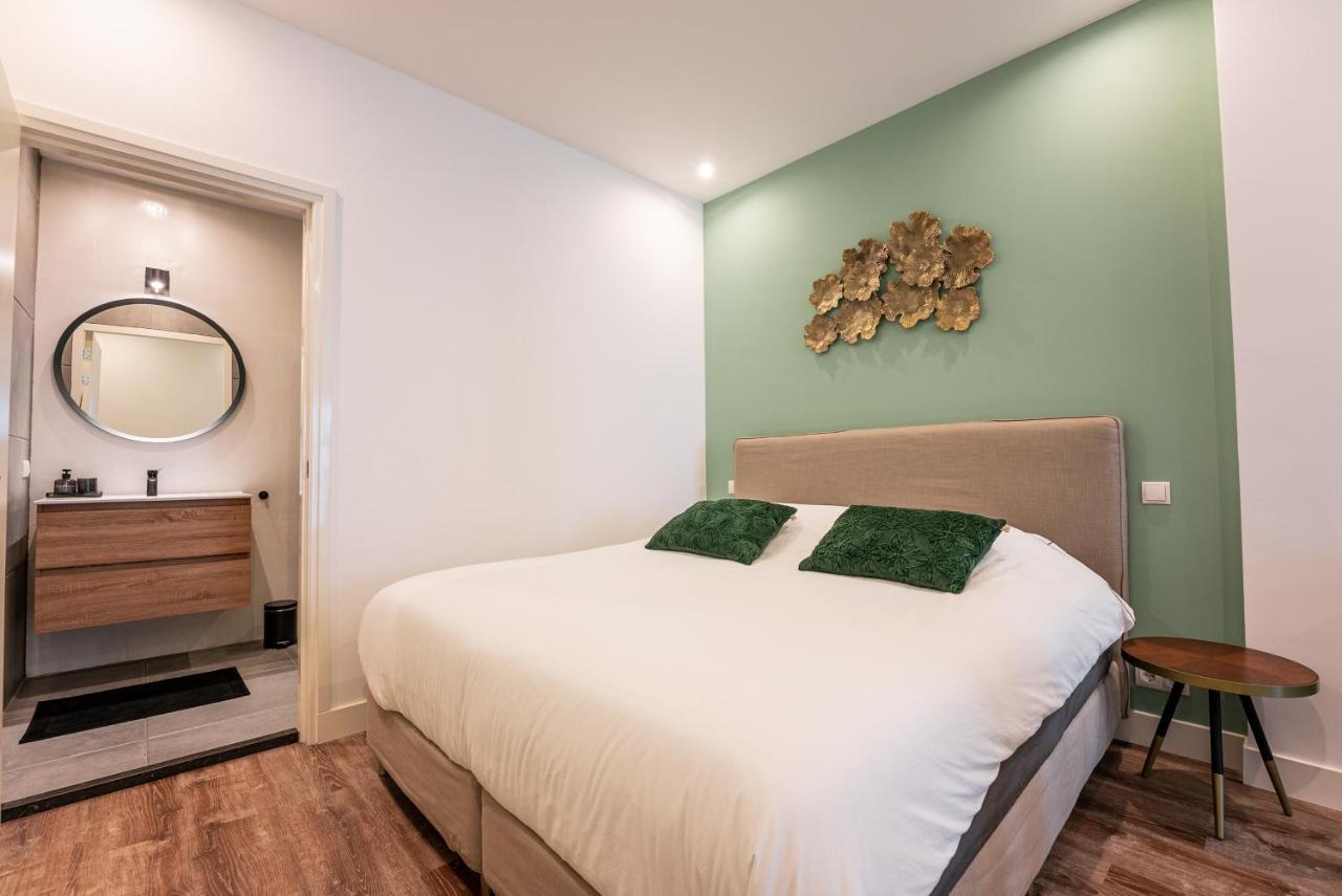 Familie Hotel & Apartments Алкмар Экстерьер фото